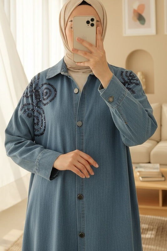 Denimskjorta med knappar framtill och paljettdetaljer - Ljusblå