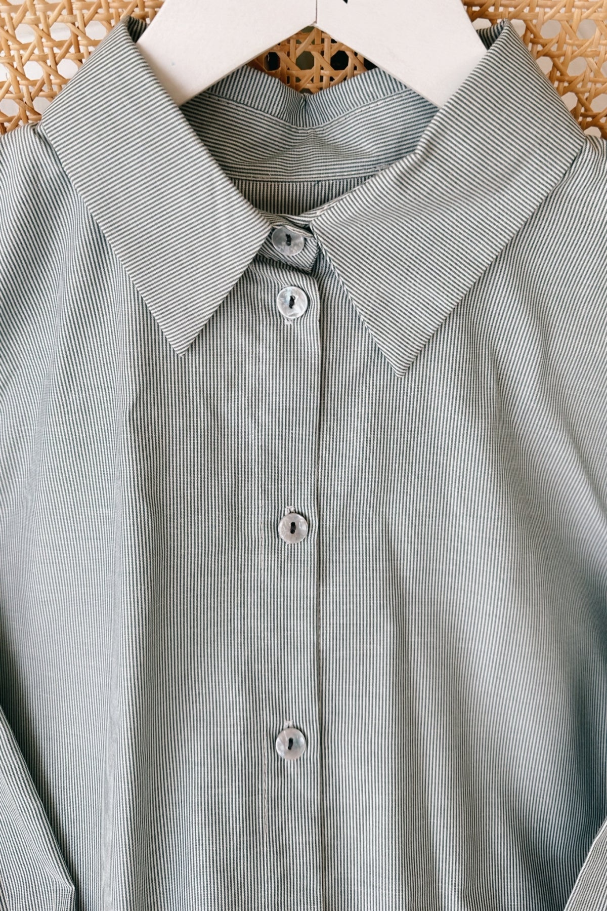 Patika grön skjorta