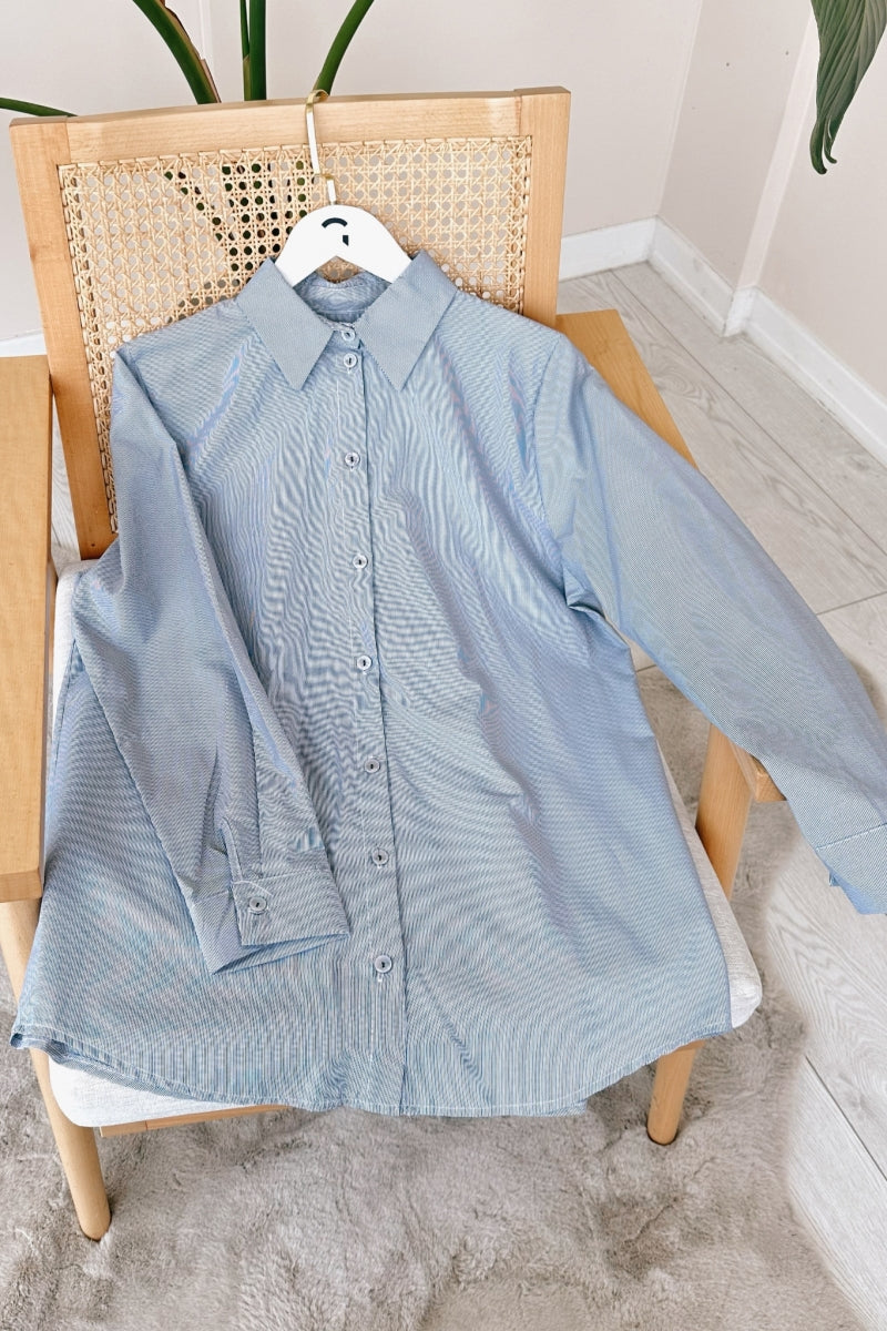 Patika marinblå skjorta