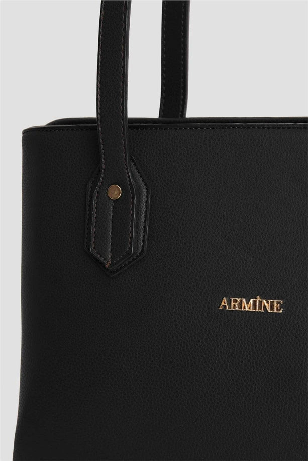 Armine Pia svart väska