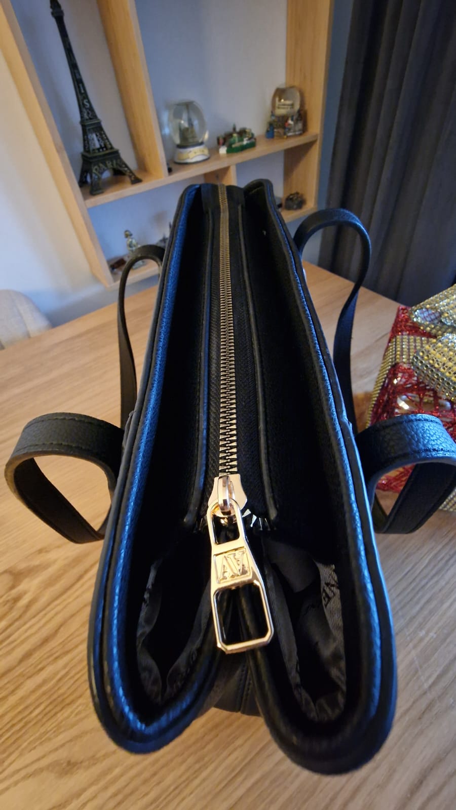 Armine Pia brun väska