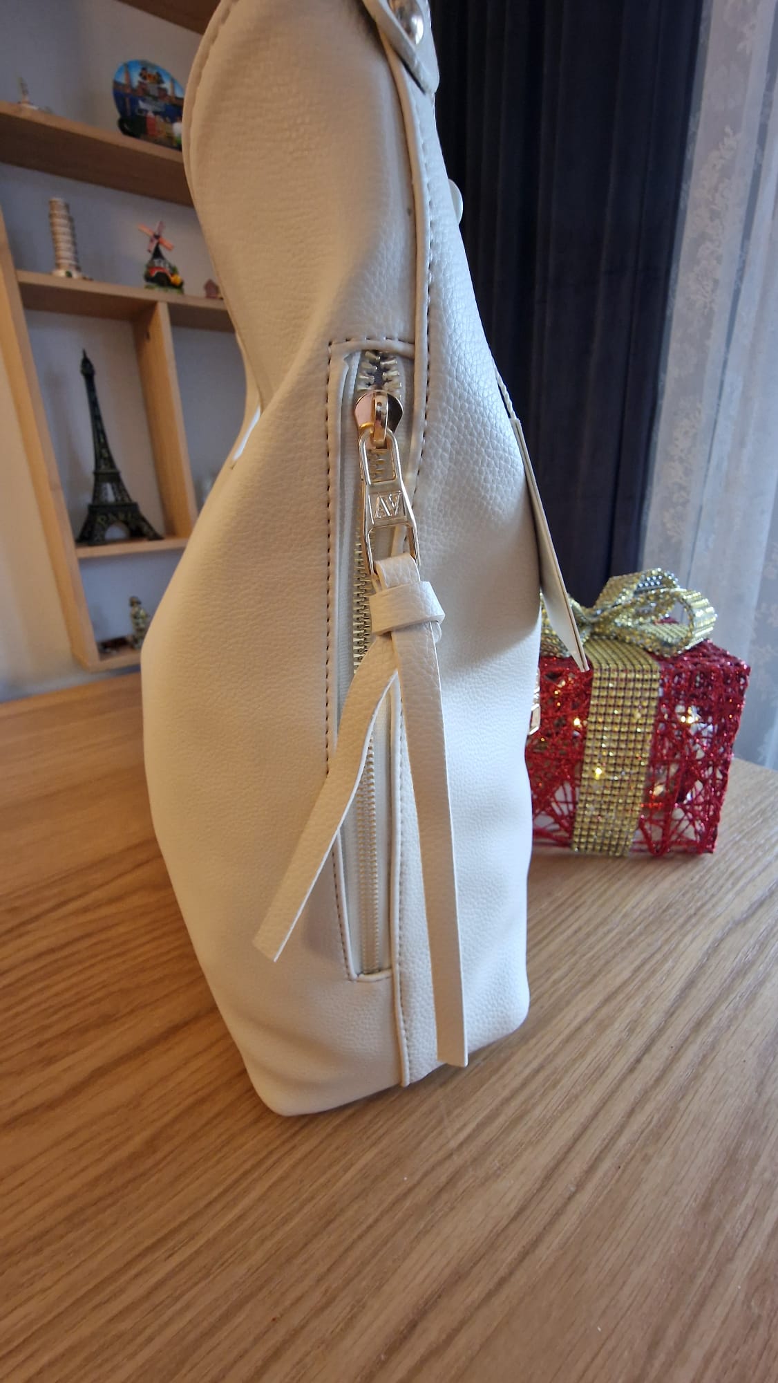 Armine student väska kräm