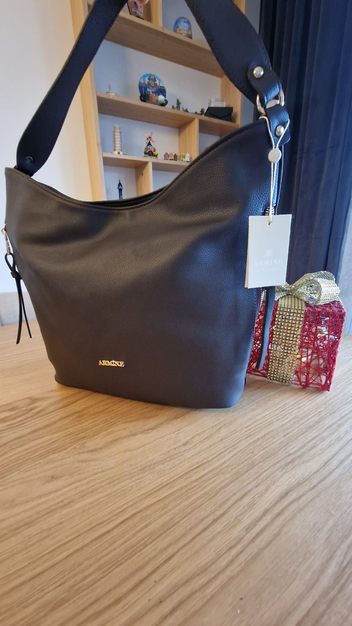 Armine student väska brun