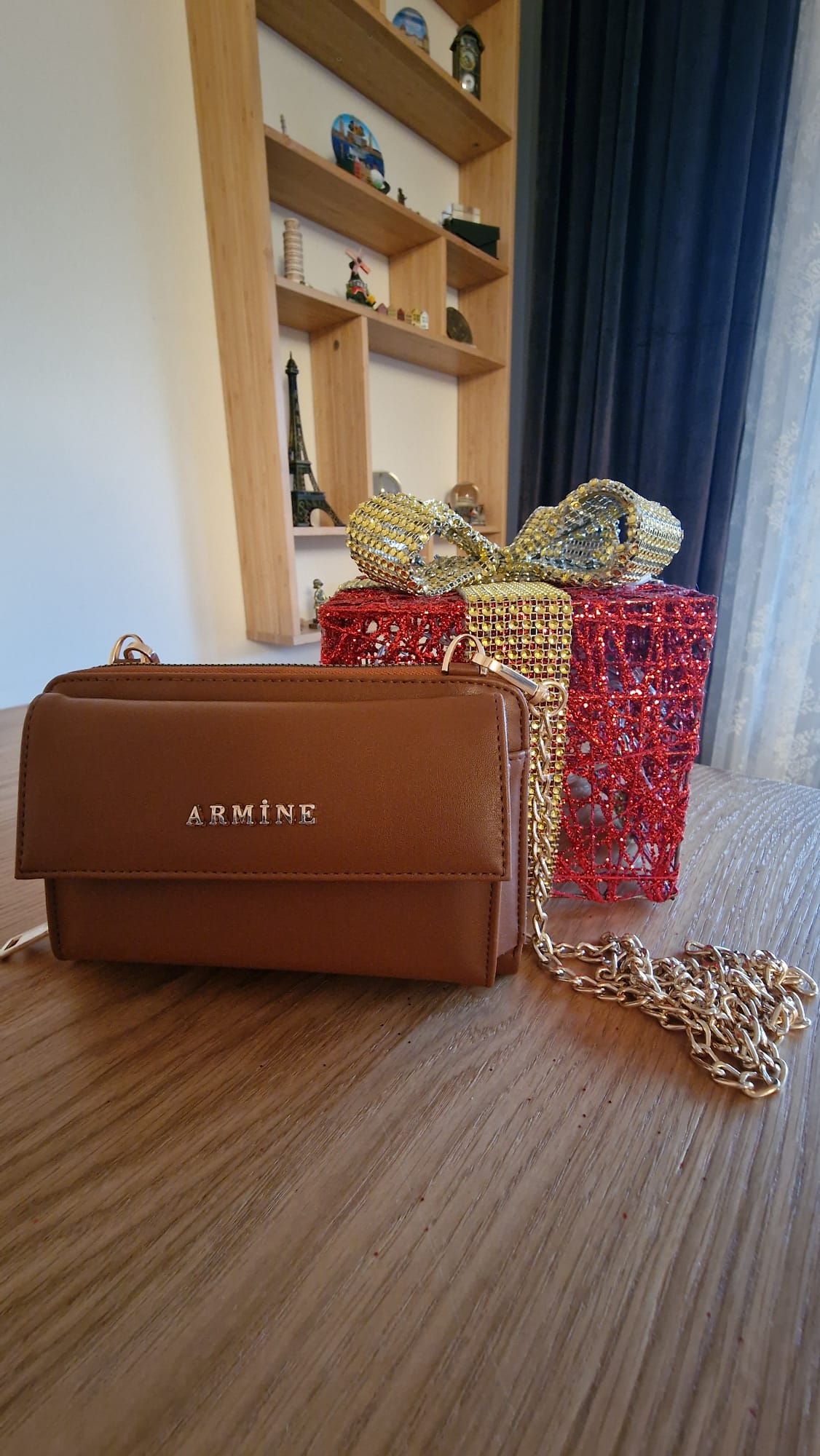Armine mobiltelefonväskor brun