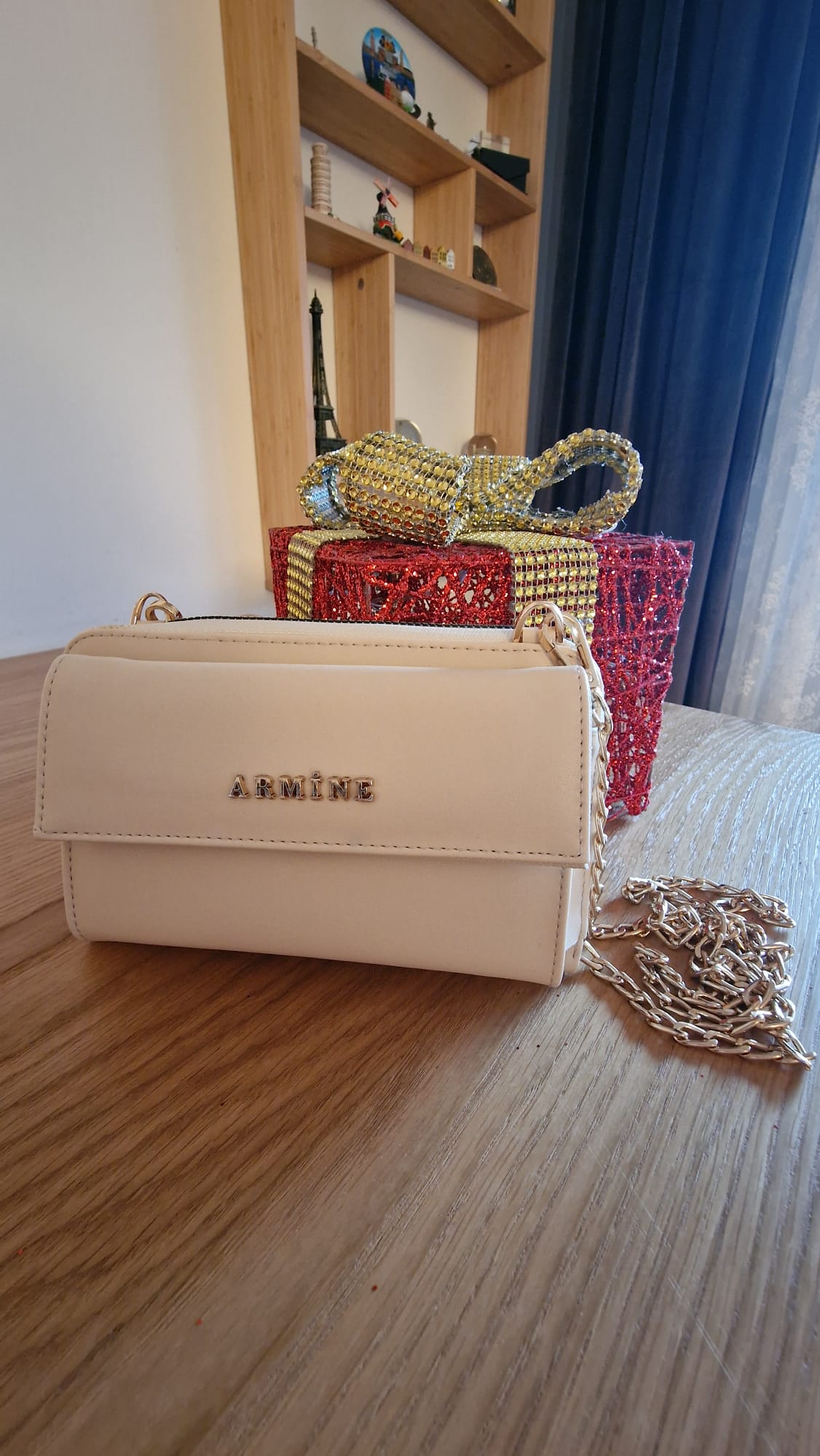 Armine mobiltelefonväskor beige