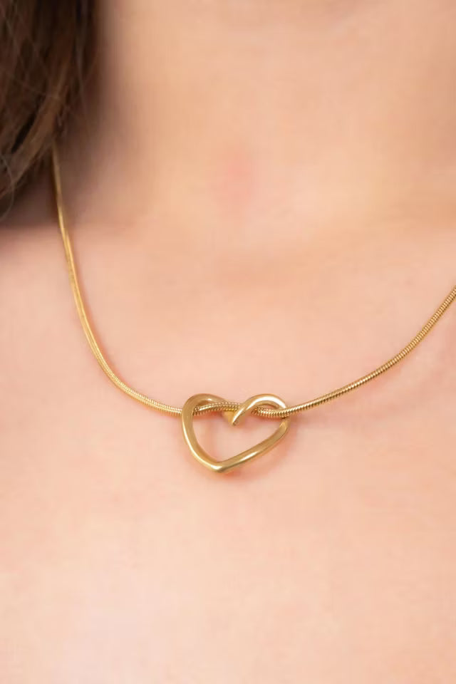 Steel Knot Heart Figured Gold Halsband
