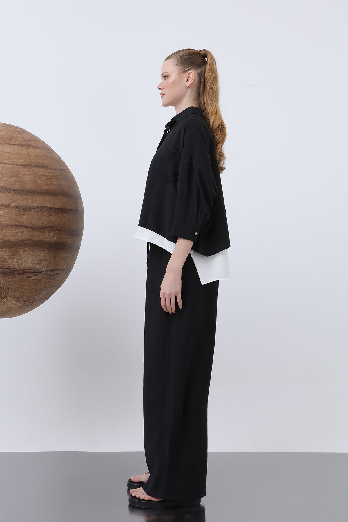 Byxor med elastisk midja för kvinnor