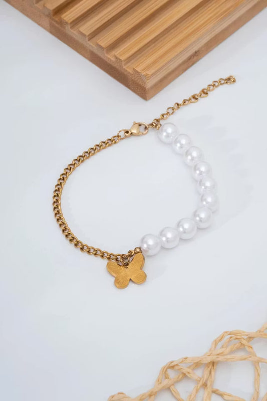 Fjärilsdetaljerad pärlarmband