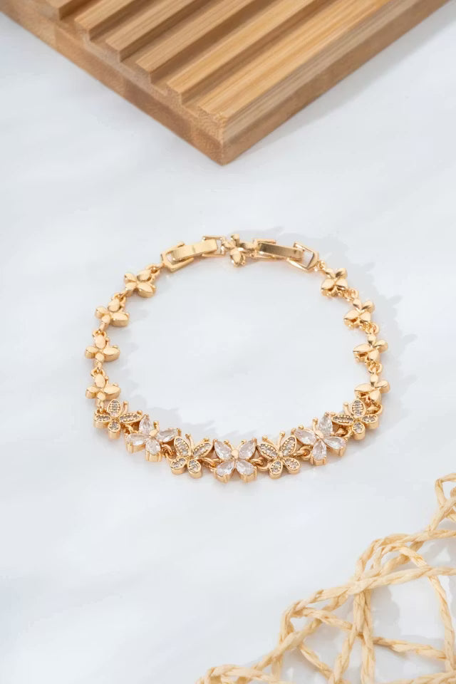 Golden Yellow Butterfly Detailed Stone VIP Armband