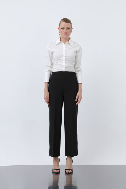 Rak skurna byxor för kvinnor svart