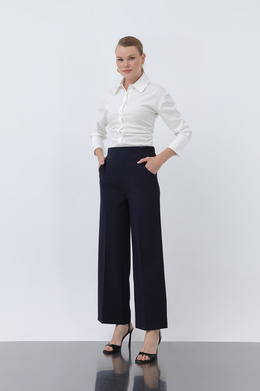 Rak skurna byxor för kvinnor mörkblå