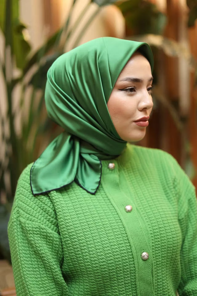 Silk Home Enfärgad Micro Satin Scarf 28013-14