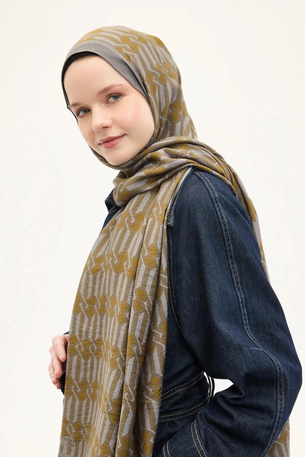 Silk Home Mayda Sjal 81022-01