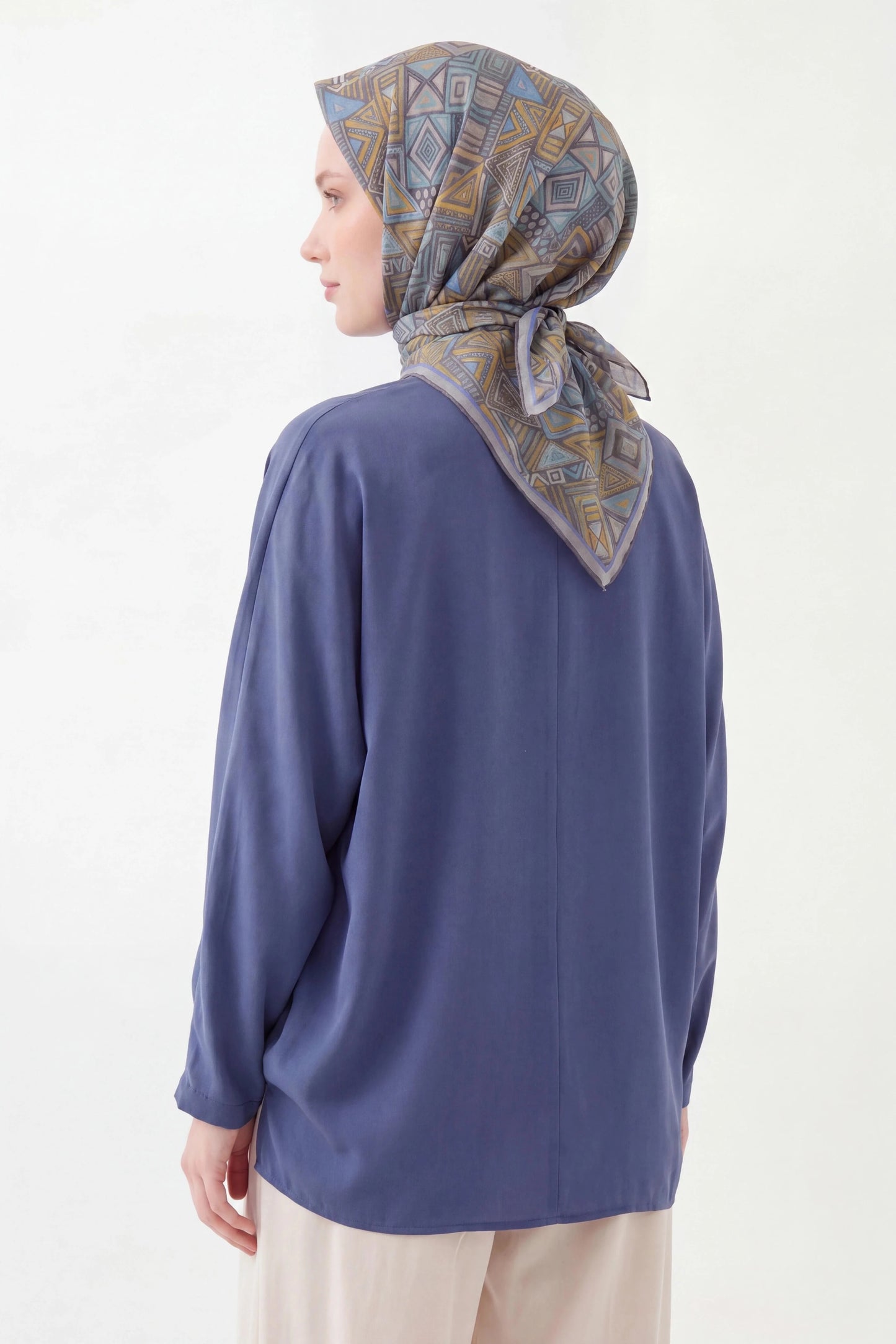 Soft Eşarp Geometrik Füme